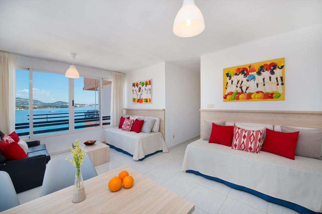 Apartamentos Calablanca Palmanova المظهر الخارجي الصورة