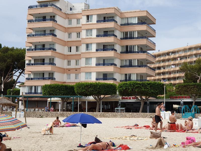 Apartamentos Calablanca Palmanova المظهر الخارجي الصورة